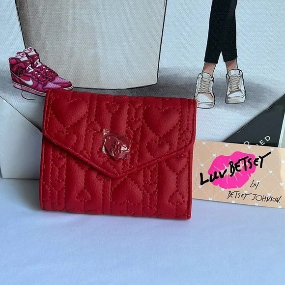 BETSEY JOHNSON Petite Card Wallet-Red - Picture 1 of 6